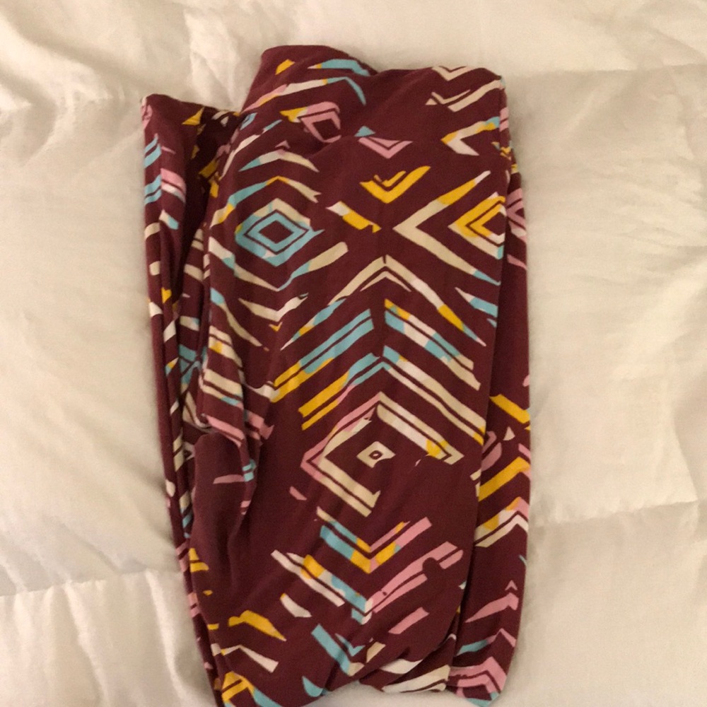 Tall and Curvy LulaRoe leggings